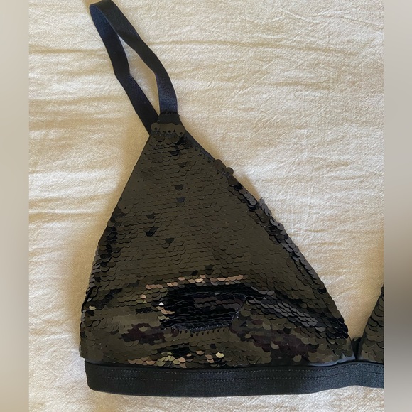 Skims Sequin Triangle Bralette - Picture 2 of 8